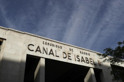 Sede del Canal de Isabel II en Madrid.-EFE/ EMILIO NARANJO