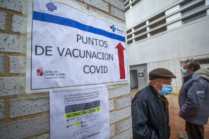 En Soria se han distribuido 56.179 vacunas. MARIO TEJEDOR