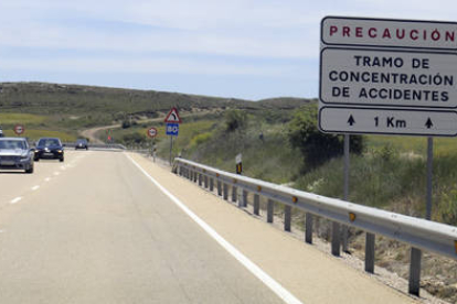 Un tramo de una carretera nacional en la provincia. / VALENTÍN GUISANDE-