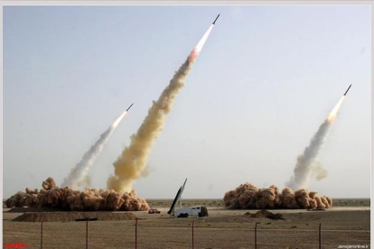 El Norte, por su parte, afirmó que en los anteriores tests probó una lanzadera de cohetes múltiple teledirigidos.-AFP