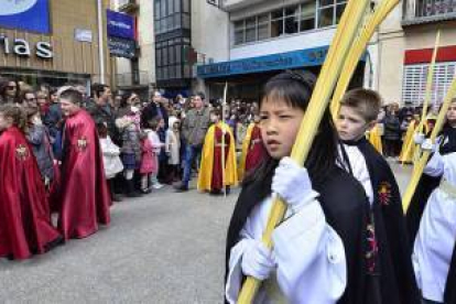 El tradicional Domingo de Ramos llevó a miles de sorianos a las calles céntricas de la capital.