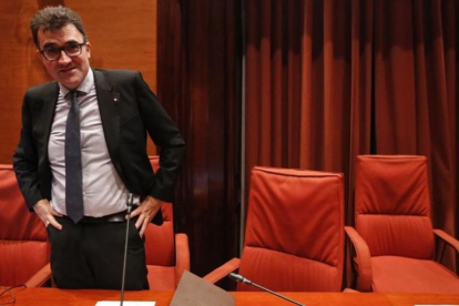 El exsecretario de Hisenda de la Generalitat Lluís Salvadó, en septiembre del 2016, en el Parlament.-JULIO CARBÓ