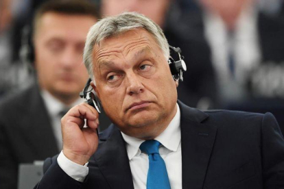 El primer ministro, Vicktor Orban, en el Parlamento Europeo este martes.-AFP/ FREDERICK FLORIN