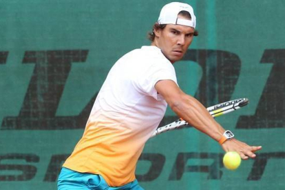 Rafael Nadal durante una sesión de entramiento en Hamburgo en el torneo ATP-Foto:  AP/ BODO MARKS