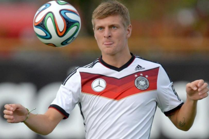 Toni Kroos, durante un partido con la selección de Alemania.-EFE / THOMAS EISENHUTH