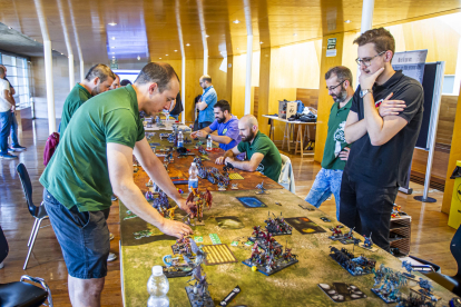 La Asociación Triskel Numantia organizó el torneo de Warhammer. MARIO TEJEDOR (12)