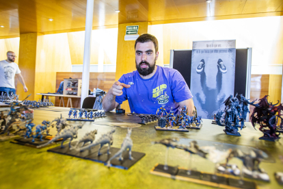 La Asociación Triskel Numantia organizó el torneo de Warhammer. MARIO TEJEDOR (22)