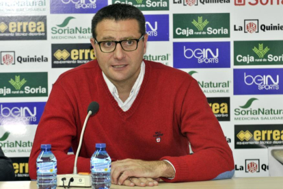 El director deportivo del Numancia, César Palacios.-VALENTÍN GUISANDE