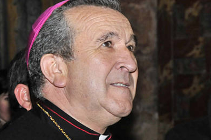El obispo de la diócesis de Osma-Soria, Gerardo Melgar. / DIEGO MAYOR-