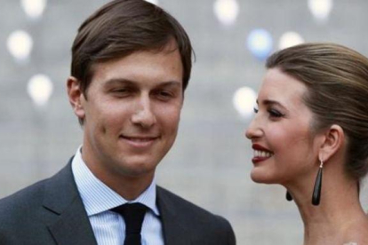 Ivanka Trump, hija de Donald Trump, con su marido Jared Kushner en el 2012.-REUTERS / LUCAS JACKSON
