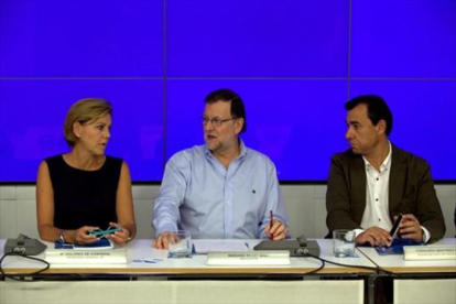 Cospedal, Rajoy y Martínez-Maillo, en el comité ejecutivo nacional del PP.-EFE / XOÁN REY / DAVID CASTRO