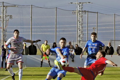 El Numancia B juega mañana en Cádiz en la vuelta de la segunda eliminatoria de la fase de ascenso.-MARIO TEJEDOR