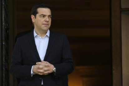 Tsipras en Atenas.-AP / THANASSIS STAVRAKIS