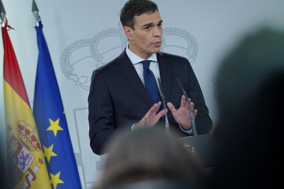El presidente del Gobierno, Pedro Sánchez, en su intervención para hacer balance. /-JOSE LUIS ROCA