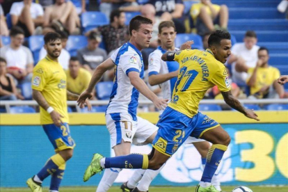 Los jugadores de Las Palmas, en un partido reciente contra el Leganés.-EFE / ANGEL MEDINA G