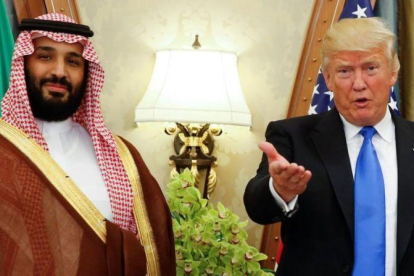 El príncipe saudí Mohamed bin Salmán y el presidente Donald Trump, en el Ritz Carlton de Riad, el 20 de mayo del 2017.-REUTERS / JONATHAN ERNST