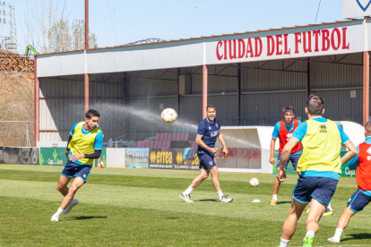 Entrenamiento del CD Numancia en la Ciudad Deportiva. MARIO TEJEDOR (34)
