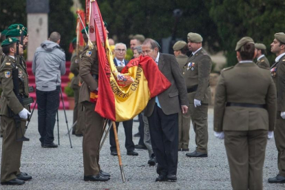 Jura de bandera de civiles celebrada en el cuartel del Bruc, en mayo del 2016.-MARTÍ FRADERA