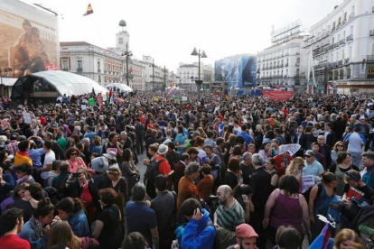 La manifestación del 15M a su llegada a la Puerta del Sol.-DAVID CASTRO