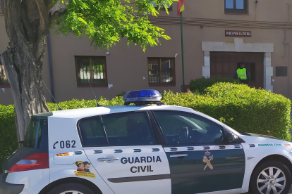 Cuartel de la Guardia Civil en Almazán.-HDS