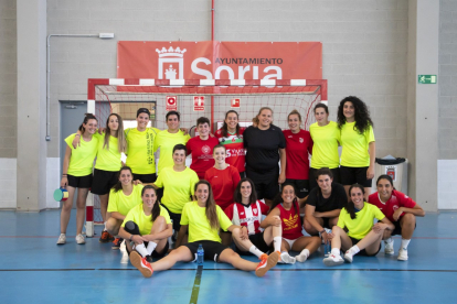 Participantes en el torneo femenino de fútbol sala. HDS