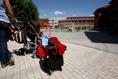 Vuelta al cole en Valladolid en el centro público Gonzálo de Córdoba. M.Chacón (ICAL)-