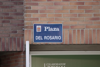 Los hechos han tenido lugar en la plaza del Rosario, según el 1-1-2.-HDS