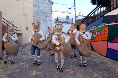 Fiesta de los Zarrones de Borobia, localidad que presume del carnaval más antiguo de Soria. MÍRIAM CHACÓN- ICAL