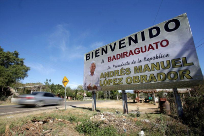 A Badiraguato el mandatario mexicano llegó con su programa de ayudas sociales y económicas.-REUTERS