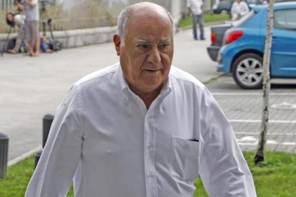 Amancio Ortega, fundador del grupo Inditex, primer grupo multinacional español por capitalización.-CABALAR