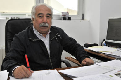 Germán Andrés, director de la Escuela de Educación. / VALENTÍN GUISANDE-