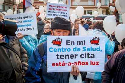 Manifestación de Soria ya por una sanidad digna. MARIO TEJEDOR (18)