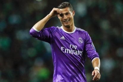 Ronaldo fue blanco de la crítica de Bertín Osborne en 'Sálvame'.-EFE / TIAGO PETINGA