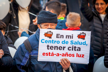 Manifestación de Soria ya por una sanidad digna. MARIO TEJEDOR (26)