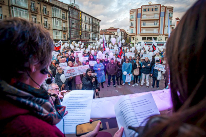 Manifestación de Soria ya por una sanidad digna. MARIO TEJEDOR (1)