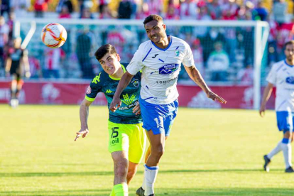 Play off de ascenso SD Almazán vs Tordesillas (57)
