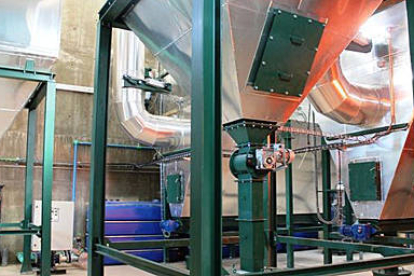 Instalaciones interiores de una central térmica de biomasa-