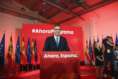 Pedro Sánchez, este lunes durante la presentación del programa electoral del PSOE, en Madrid.-DAVID CASTRO