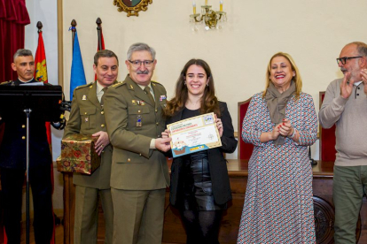 Entrega de premios Carta a un militar español. MARIO TEJEDOR (10)