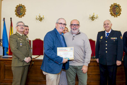 Entrega de premios Carta a un militar español. MARIO TEJEDOR (2)