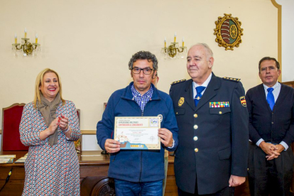 Entrega de premios Carta a un militar español. MARIO TEJEDOR (3)