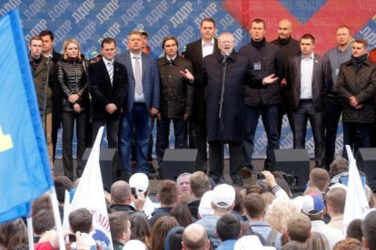 Mitin del líder ultranacionalista Vladímir Jirinovski en Moscú.-MAXIM ZMEYEV / REUTERS