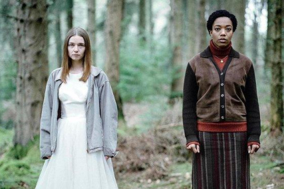 Jessica Barden y Naomi Ackie en ’The end of the f***ing world’.-
