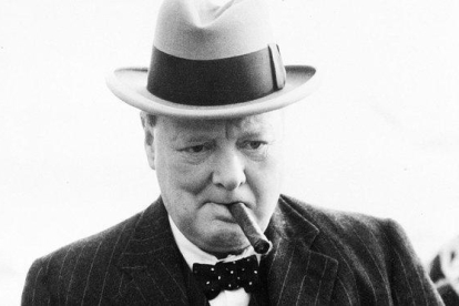 El primer ministro británico Winston Churchill obtuvo el Premio Nobel de Literatura.-