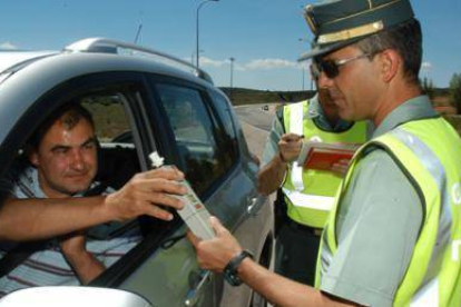 Control de alcoholemia. VALENTÍN GUISANDE-