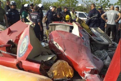 El helicóptero “El Patriota” se estrelló en el estacionamiento de la Plaza de Toros, en Maracaibo.-TWITTER
