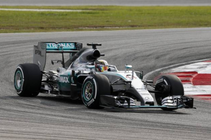 El Mercedes de Lewis Hamilton en Malasia.-Foto:   Olivia Harris / REUTERS