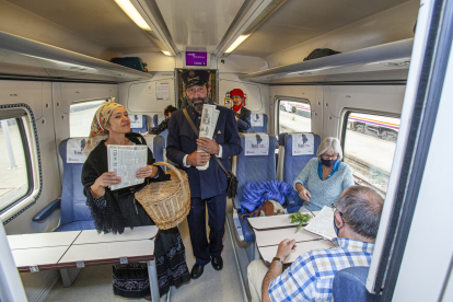 Teatralización en el tren Campos de Castilla. MARIO TEJEDOR