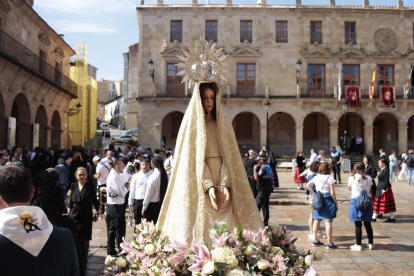 La Virgen de La Blanca en la plaza Mayor.