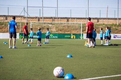 Un centenar de niños participa en los dos turnos del campus numantino.